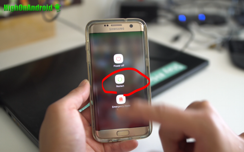 Как снимать видео телефоном самсунг. Samsung Galaxy кнопка выключения. Экран выключения самсунг j5. J7 Samsung 2017 кнопки. Samsung Galaxy a5 2017 кнопка.